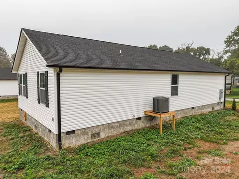 Other - 102 Spencer St, Clyde, NC 28721 photo 1 of 6