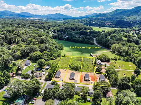 View/Area - 102 Spencer St, Clyde, NC 28721 photo 4 of 5
