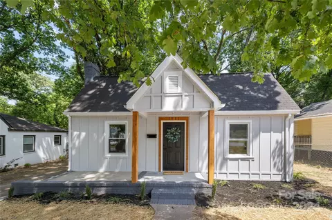 2932 Parkway Ave, Charlotte, NC 28208