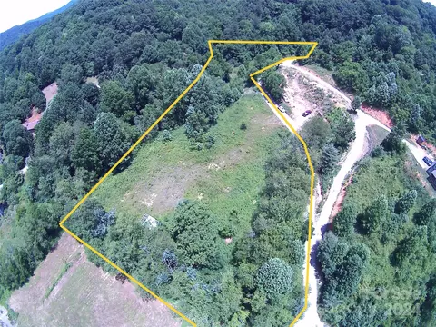 000 Revis Mountain Rd, Waynesville, NC 28785