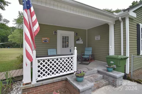 1585 Cedar Dale Ln, Lancaster, SC 29720