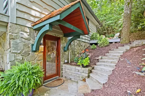 265 Overlook Hill Dr, Boone, NC 28607 photo 3