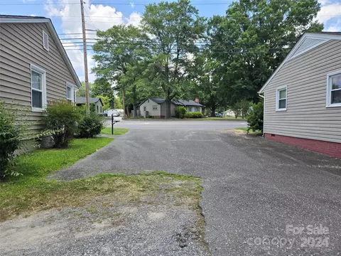 1111 Garrison Blvd, Gastonia, NC 28054 photo 4