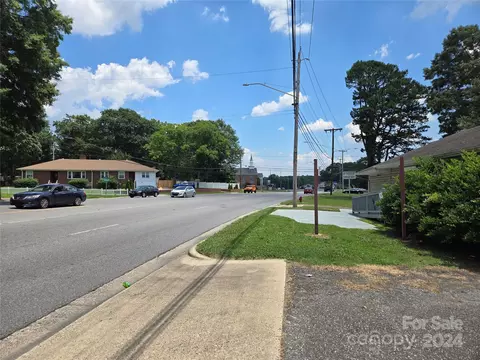 1111 Garrison Blvd, Gastonia, NC 28054 photo 5