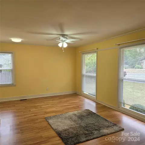 1111 Garrison Blvd, Gastonia, NC 28054 photo 19
