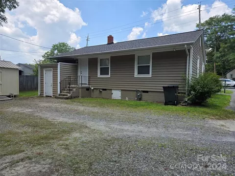 1111 Garrison Blvd, Gastonia, NC 28054 photo 2