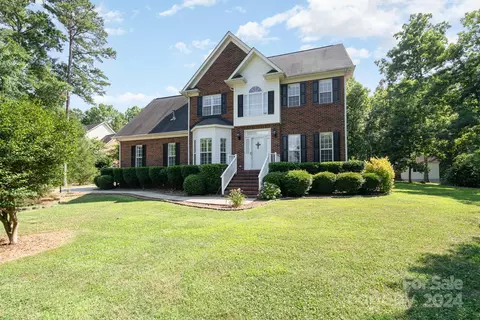 501 Foxglove Ln, Indian Trail, NC 28079