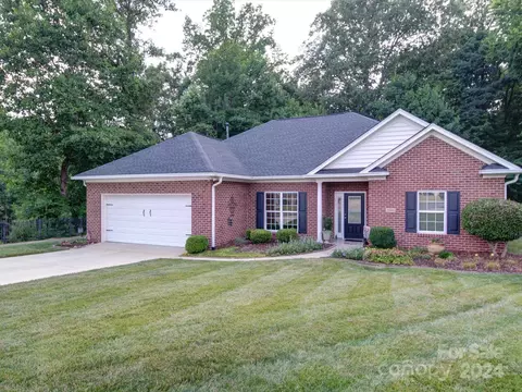 2100 Brookberry Ln, Gastonia, NC 28056
