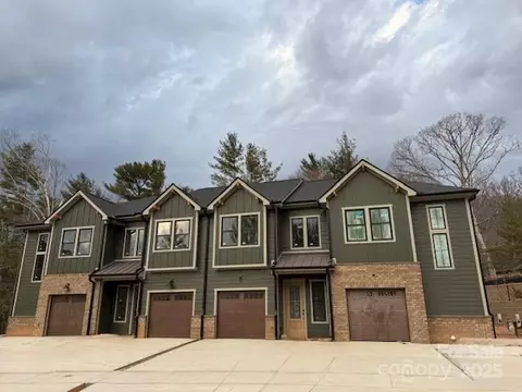 157 Collin 18 Pl #18, Asheville, NC 28804