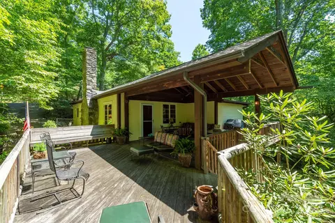 224 Virginia Rd, Montreat, NC 28757