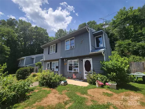 68 W Raccoon B2 Rdg #B2, Sylva, NC 28779