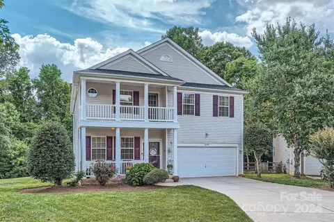 1449 Bottle Brush Ln, Harrisburg, NC 28075