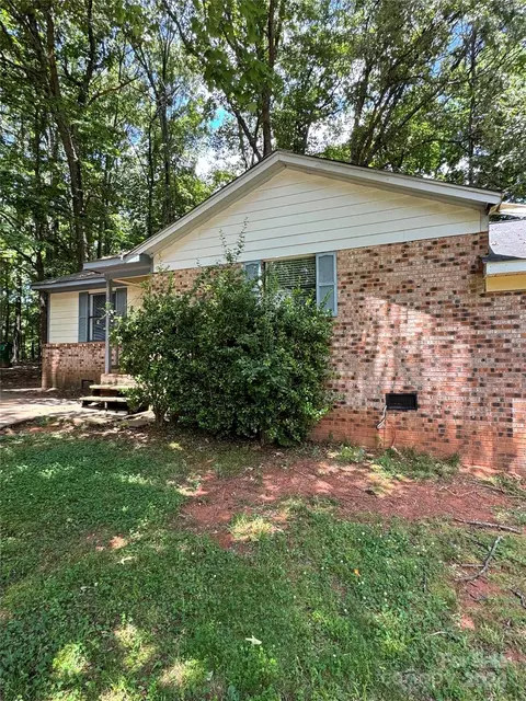 6222 Spanish Oak Rd, Charlotte, NC 28227