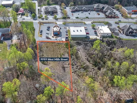 9999 W Mills St, Columbus, NC 28722