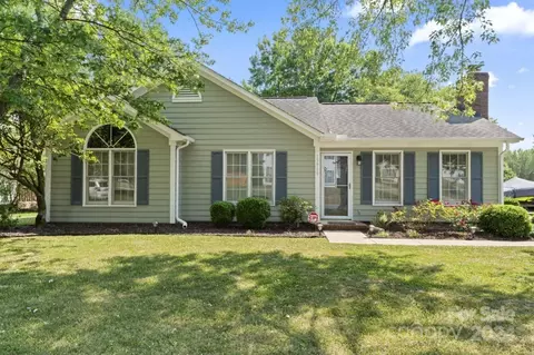 13919 Wild Heather Ct, Charlotte, NC 28273