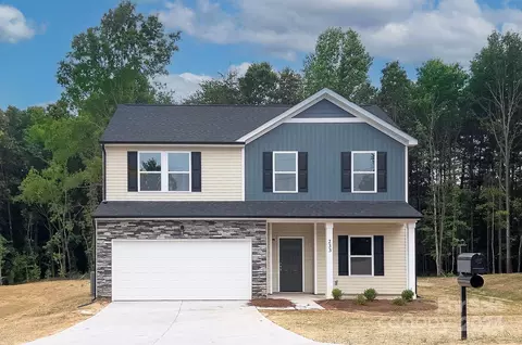 233 Robinson Clemmer Rd, Dallas, NC 28034