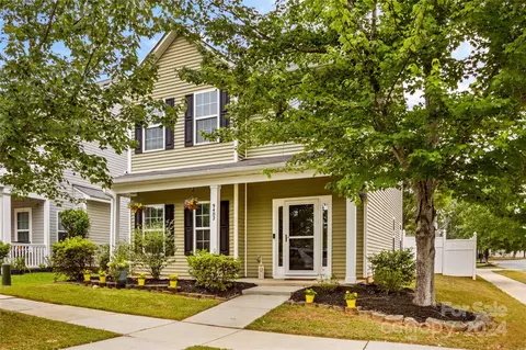 9402 Jornada Ln, Cornelius, NC 28031