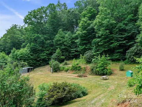 116 Mcclellan Dr, Spruce Pine, NC 28777 photo 11