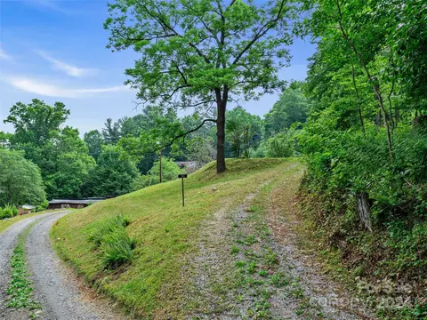116 Mcclellan Dr, Spruce Pine, NC 28777 photo 5