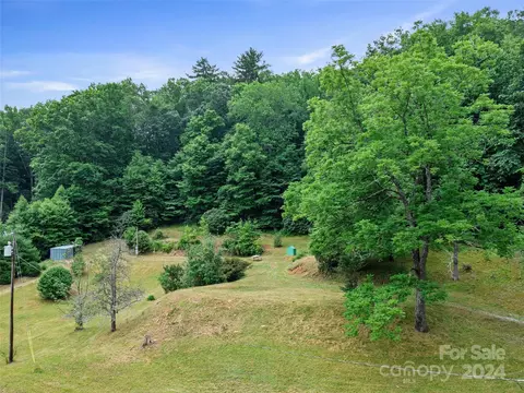 116 Mcclellan Dr, Spruce Pine, NC 28777 photo 8