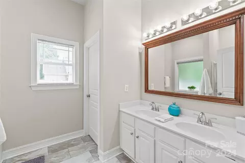 19211 Coachmans Trce, Cornelius, NC 28031 photo 18