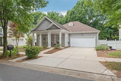 19211 Coachmans Trce, Cornelius, NC 28031 photo 2