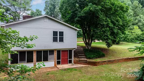 Exterior - 1099 Mini Dr, Conover, NC 28613 photo 3 of 8