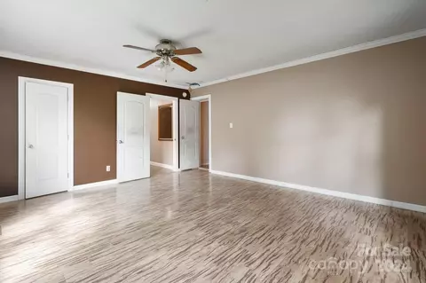 Bedroom - 1099 Mini Dr, Conover, NC 28613 photo 4 of 4