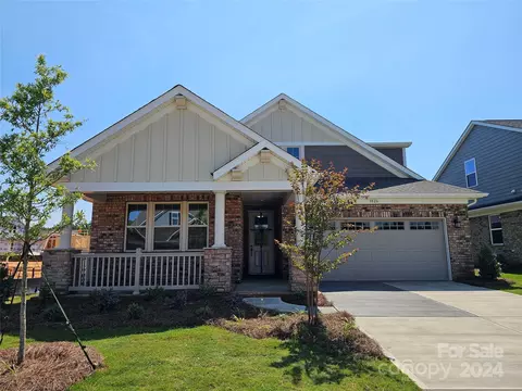 3826 Marchers Trace Dr, Charlotte, NC 28227