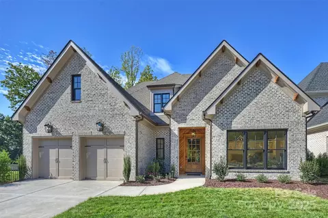 1211 Royal Prince Ct, Charlotte, NC 28211