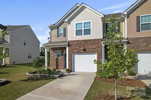 1655 Corwin Bend Rd, Tega Cay, SC 29708 photo 3