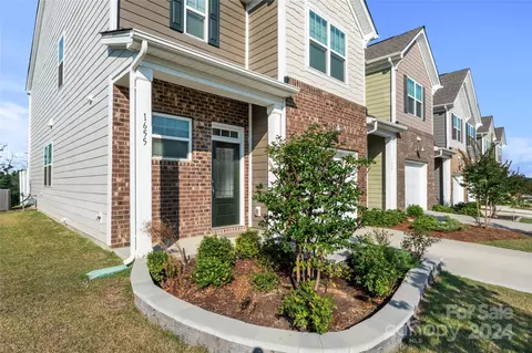 1655 Corwin Bend Rd, Tega Cay, SC 29708 photo 10