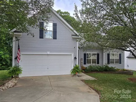 7301 Rock Hampton Ct, Harrisburg, NC 28075