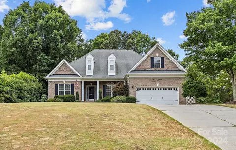 224 Thompson Ct, Indian Trail, NC 28079