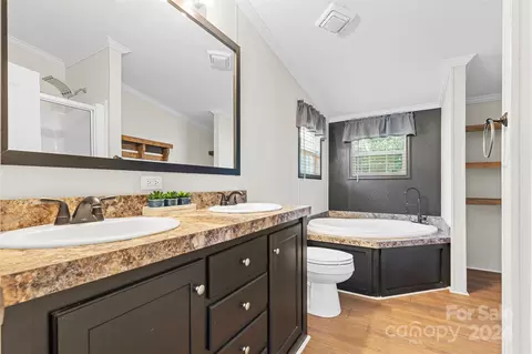 Bath - 9302 Caycee Dr, Davidson, NC 28036 photo 1 of 2