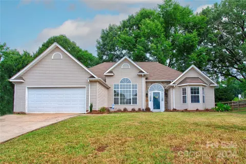 3707 Winterberry Nw Ct NW, Concord, NC 28027