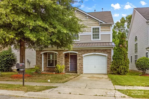 4728 Abercromby St, Charlotte, NC 28213