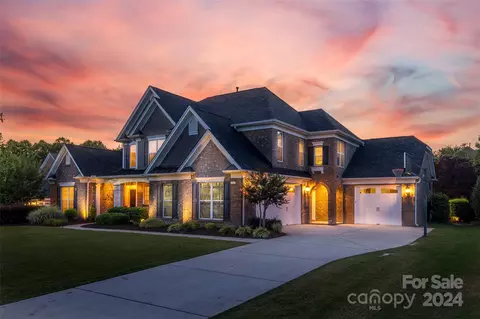 2101 Linari Way, Waxhaw, NC 28173