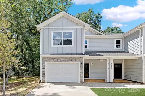 4715 Crestmont Dr, Charlotte, NC 28205