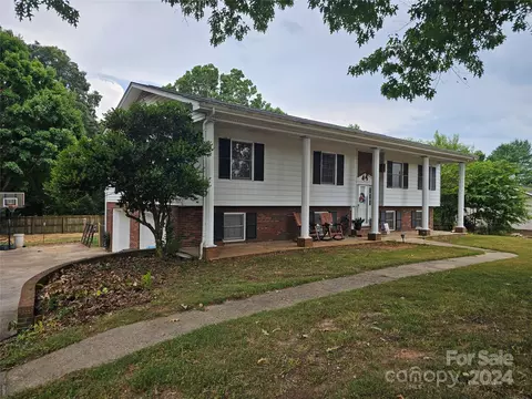 4893 Swinging Bridge Rd, Conover, NC 28613 photo 3