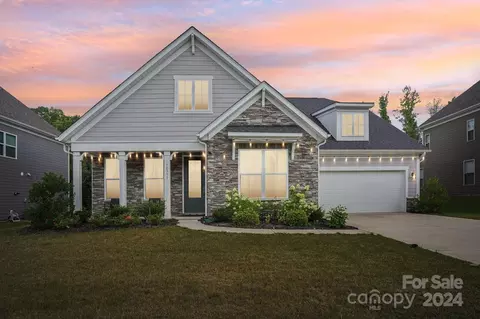 10331 Paper Birch Dr, Charlotte, NC 28215