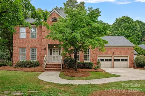 6322 Bentridge Dr, Charlotte, NC 28226