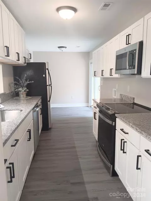 Kitchen - 13812 Dansington Ct, Pineville, NC 28134 photo 1 of 5