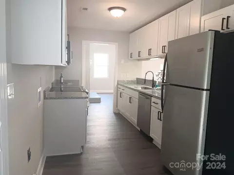 Kitchen - 13812 Dansington Ct, Pineville, NC 28134 photo 3 of 5