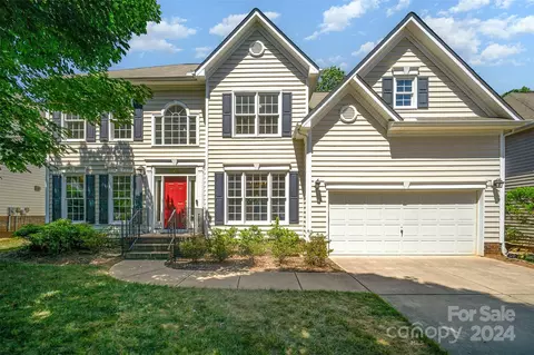 16731 Hampton Crossing Dr, Huntersville, NC 28078