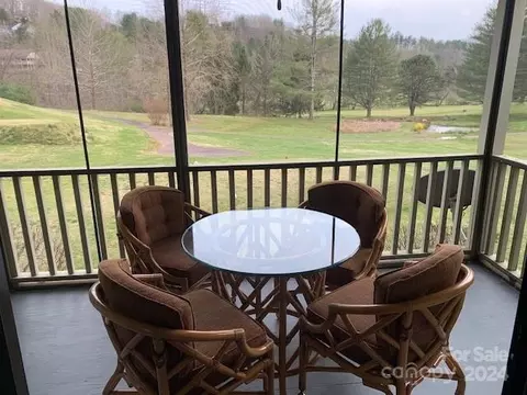 24 Mint Lake 8b Ct #8B, Franklin, NC 28734
