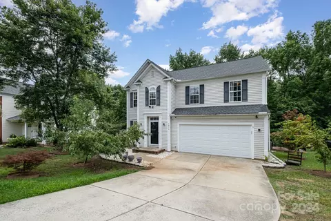 1914 Killarney Pl, Charlotte, NC 28262