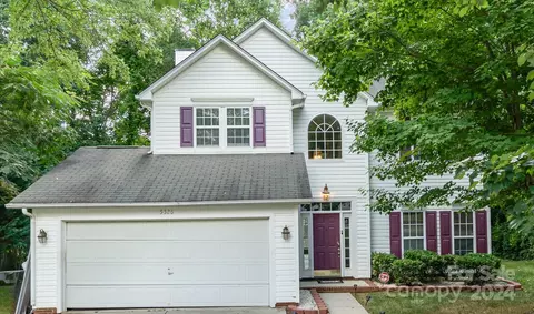 5326 Chinemist Ct, Charlotte, NC 28269