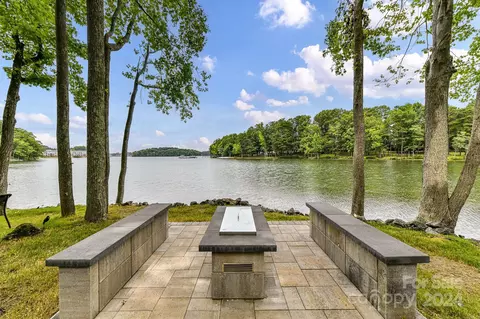 Other - 457 Windward Dr, Davidson, NC 28036 photo 4 of 7