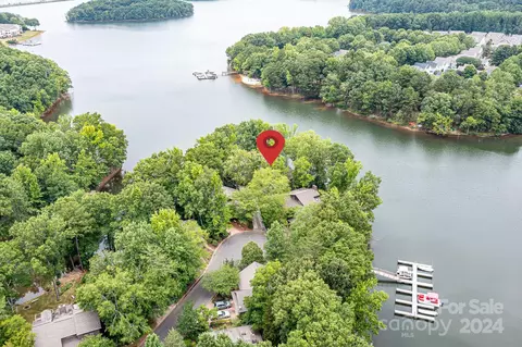 View/Area - 457 Windward Dr, Davidson, NC 28036 photo 3 of 7